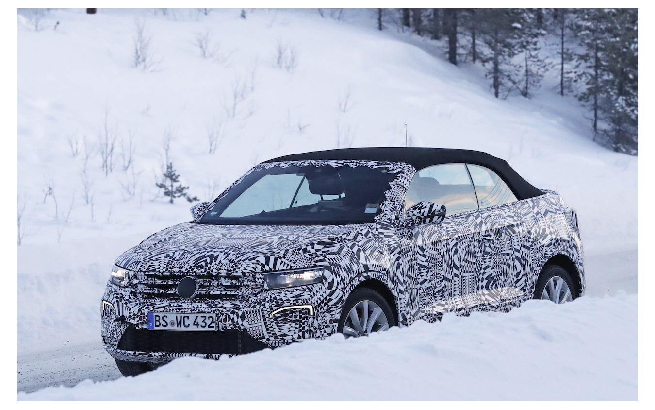 VW T-ROC カブリオレ スクープ写真