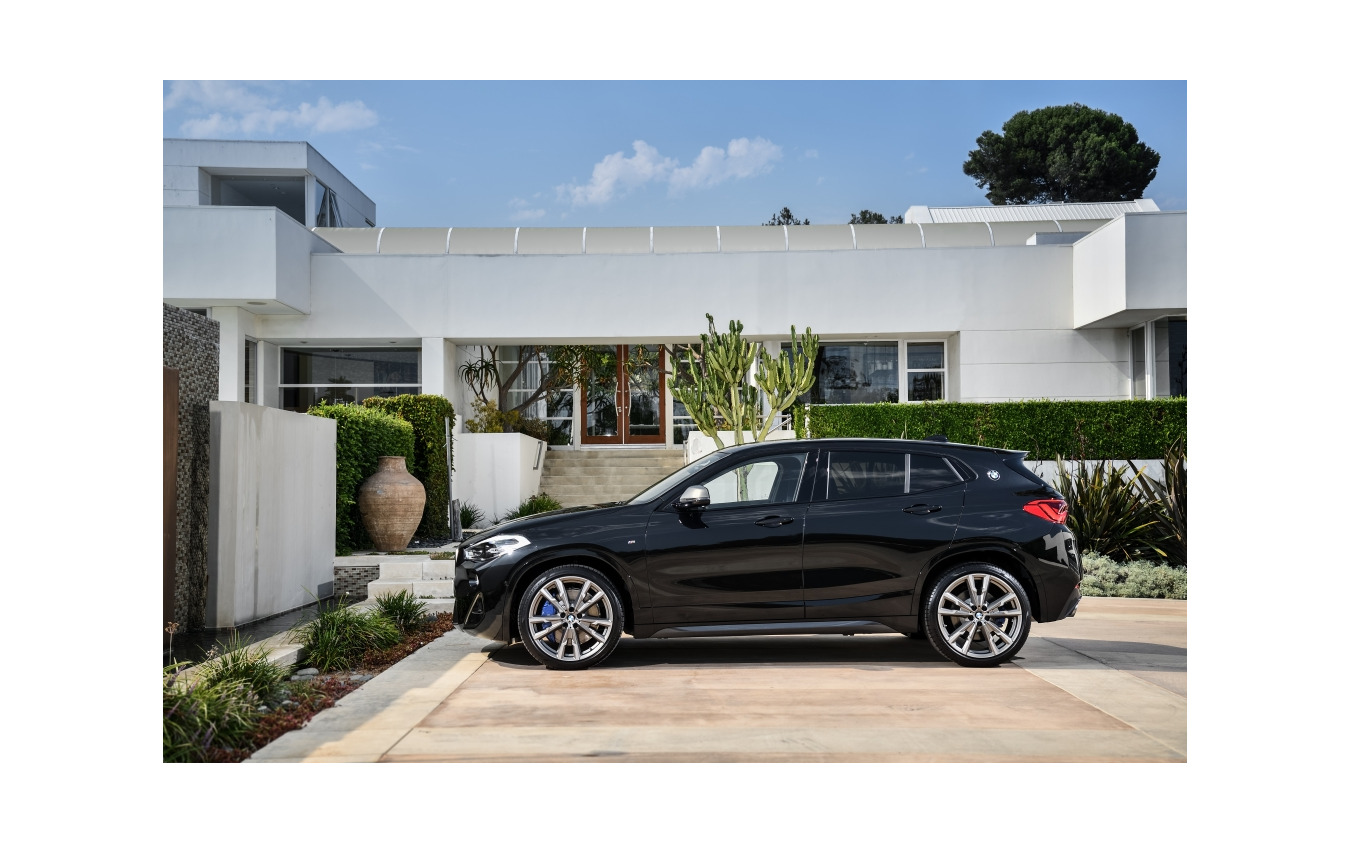 BMW X2 M35i (海外仕様車)