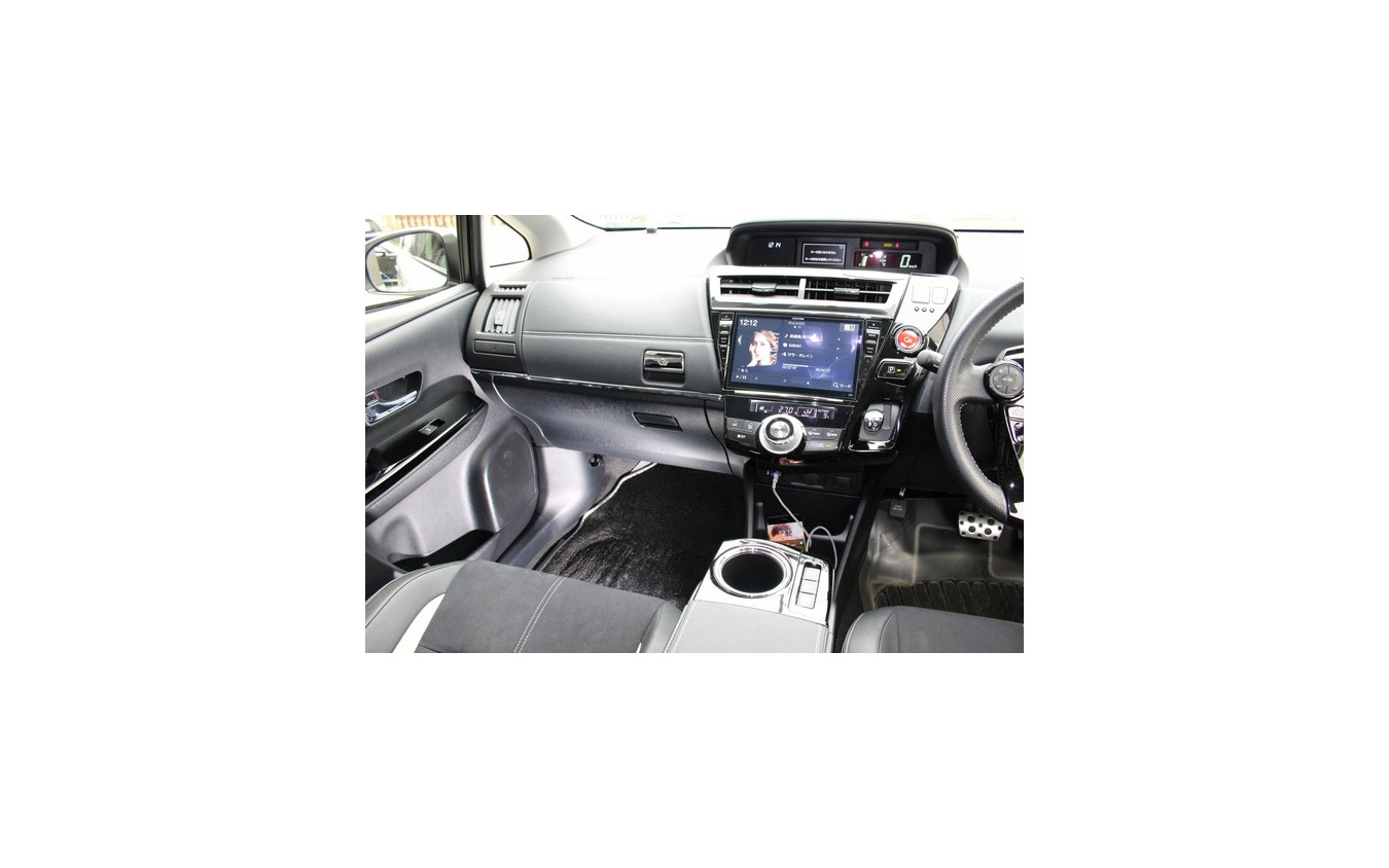 car audio newcomer! トヨタ プリウスα(オーナー:平田陽一さん) by サウンドエボリューション・ログオン 後編