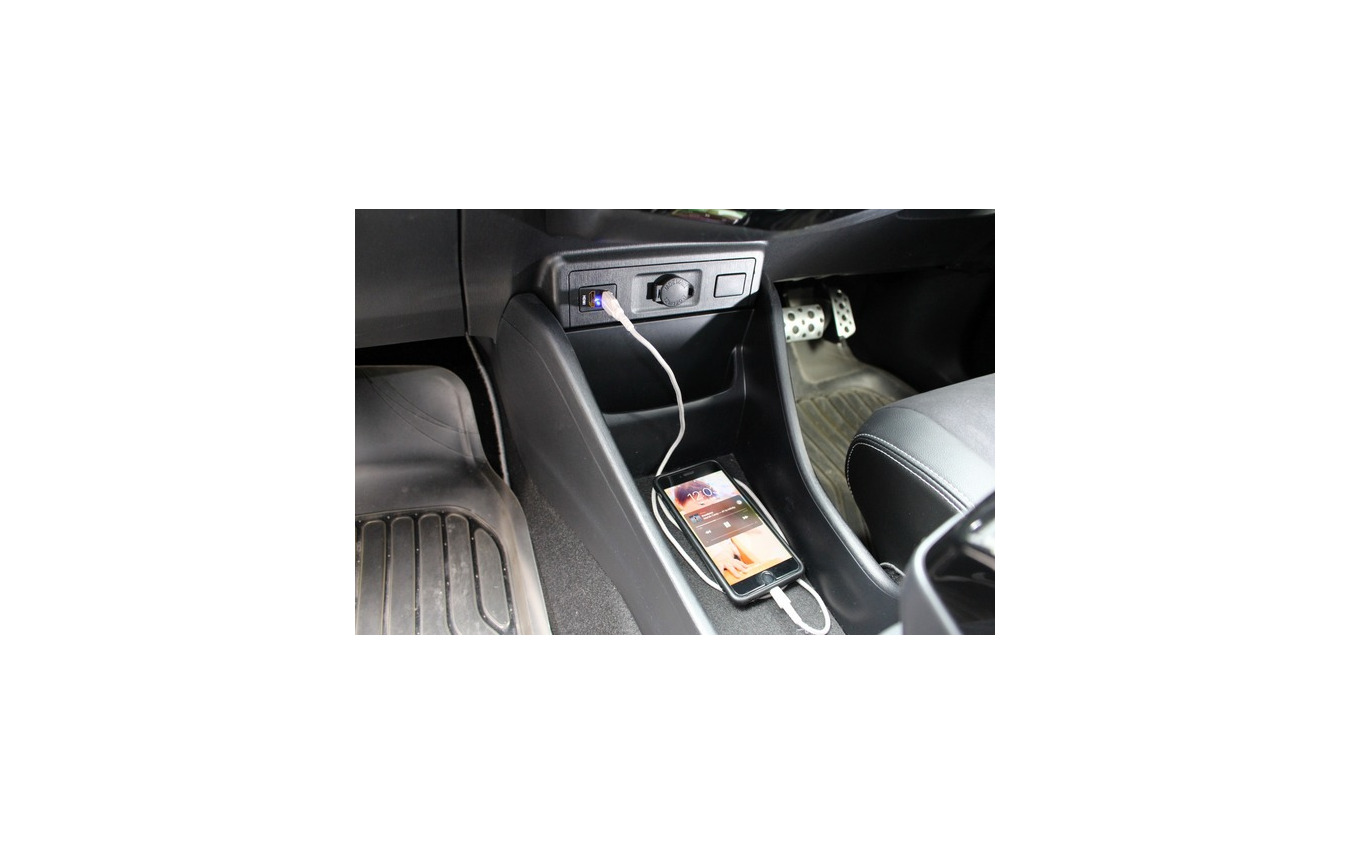 car audio newcomer! トヨタ プリウスα(オーナー:平田陽一さん) by サウンドエボリューション・ログオン 後編