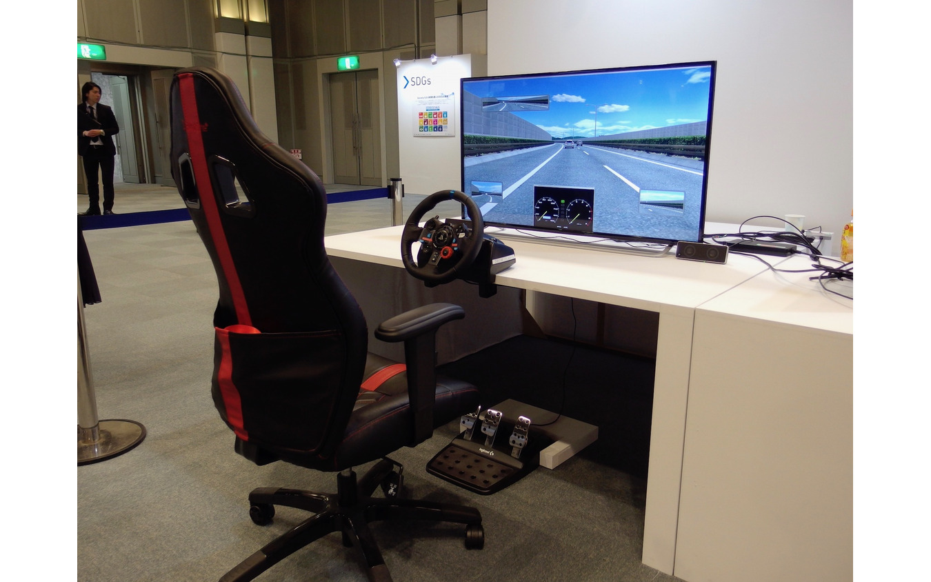 自動運転シミュレーション(自動運転のある未来ショーケース)