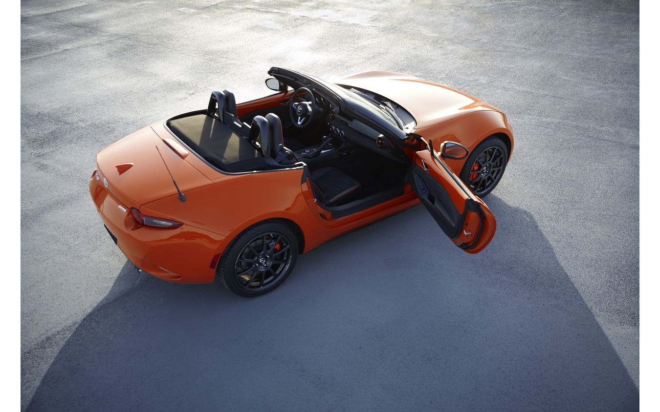 マツダ MX-5(ロードスター) 30周年記念車