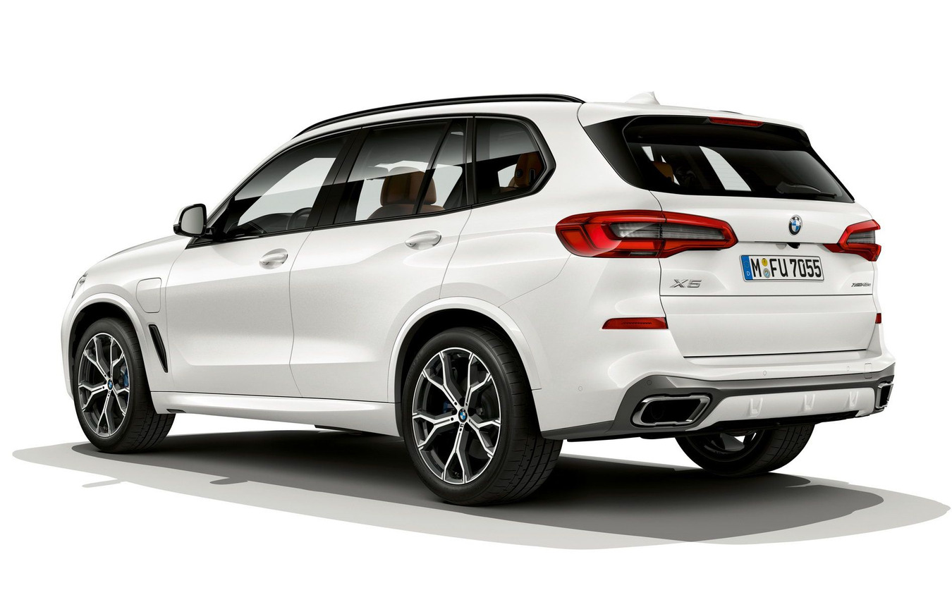 新型BMW X5 のxDrive 45e