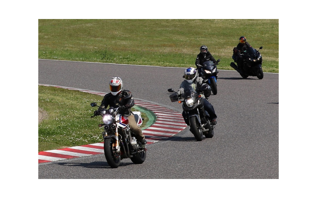 MotoGPサーキットラインイメージ