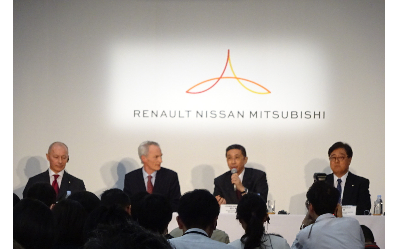 ルノー、日産、三菱自の共同記者会見