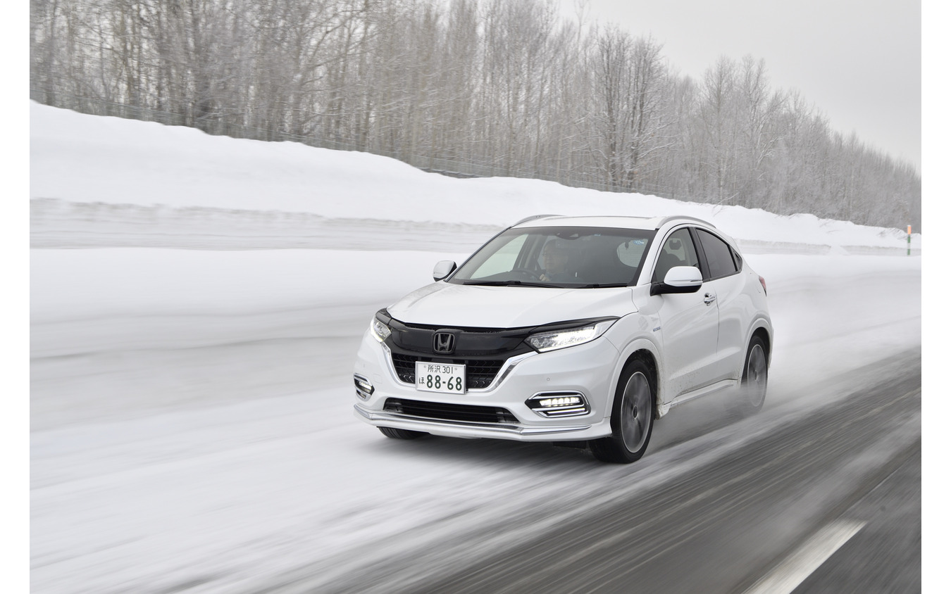 【ホンダ ヴェゼル Modulo仕様 雪上試乗】“雪道”前提ではなく、普通に運転できてしまう…佐藤久実