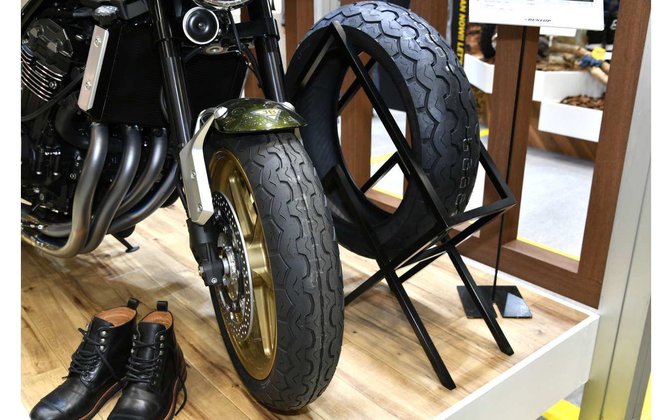 ダンロップ「TT100GP Radial」