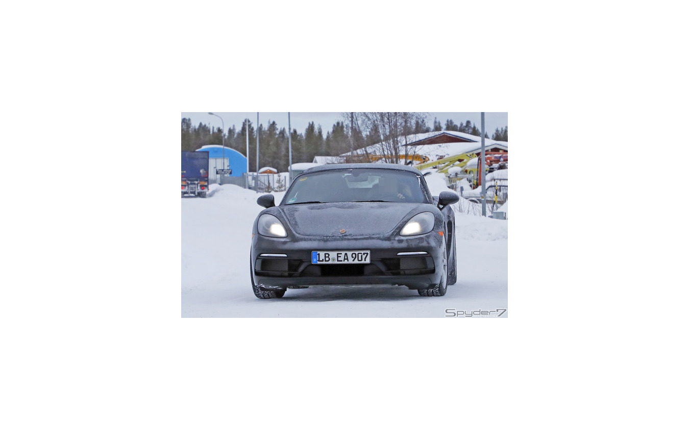 ポルシェ 718 ボクスター 6気筒モデル 開発車両(参考画像)