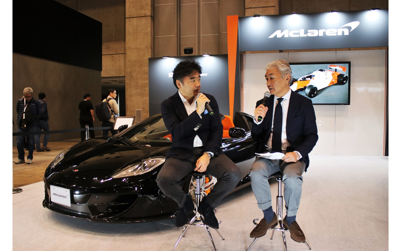 オートモビルカウンシル事務局共同代表加藤哲也氏(右)とマクラーレンオートモーティブ日本支社代表正本嘉宏氏(左)