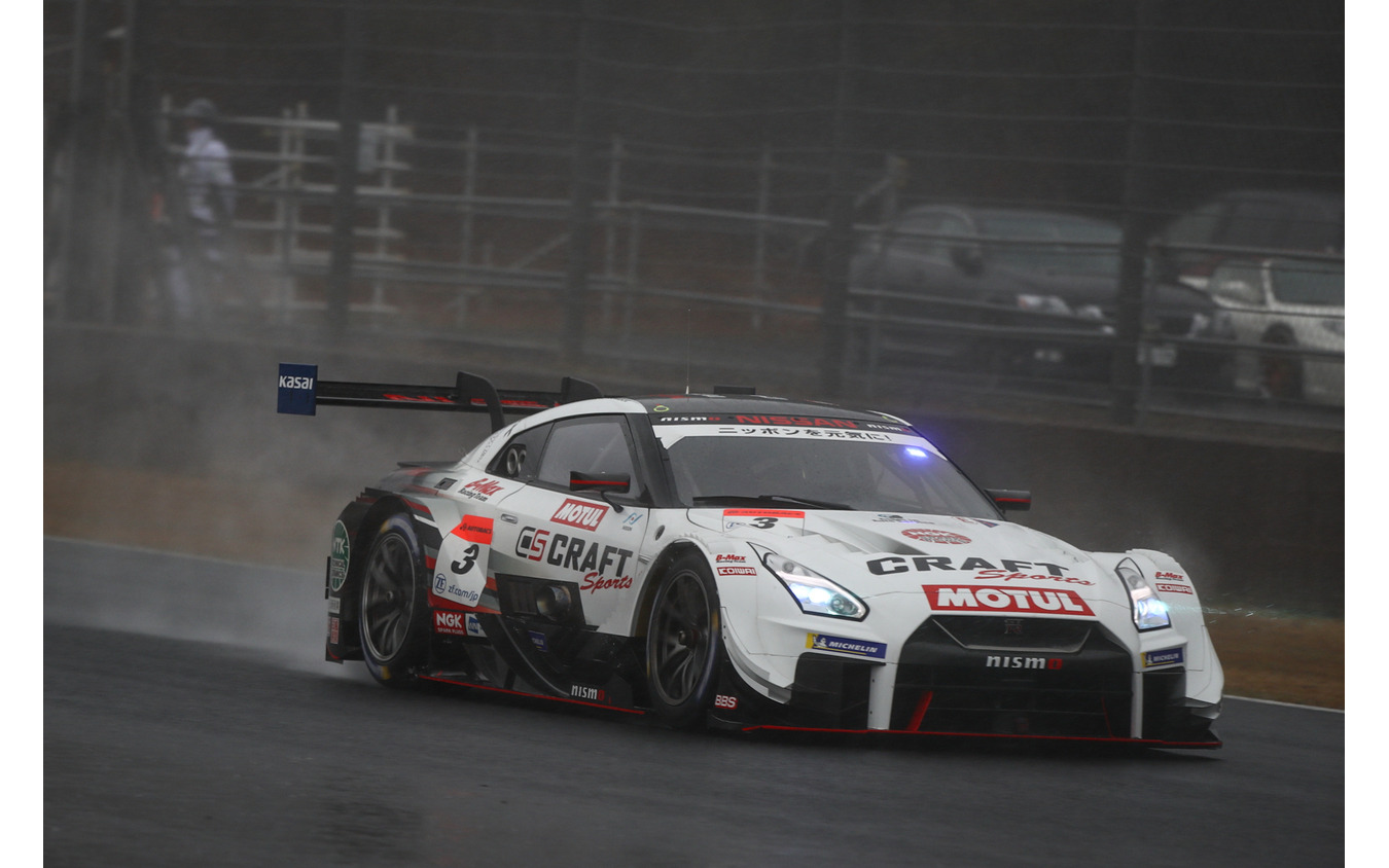 決勝4位の#3 GT-R。