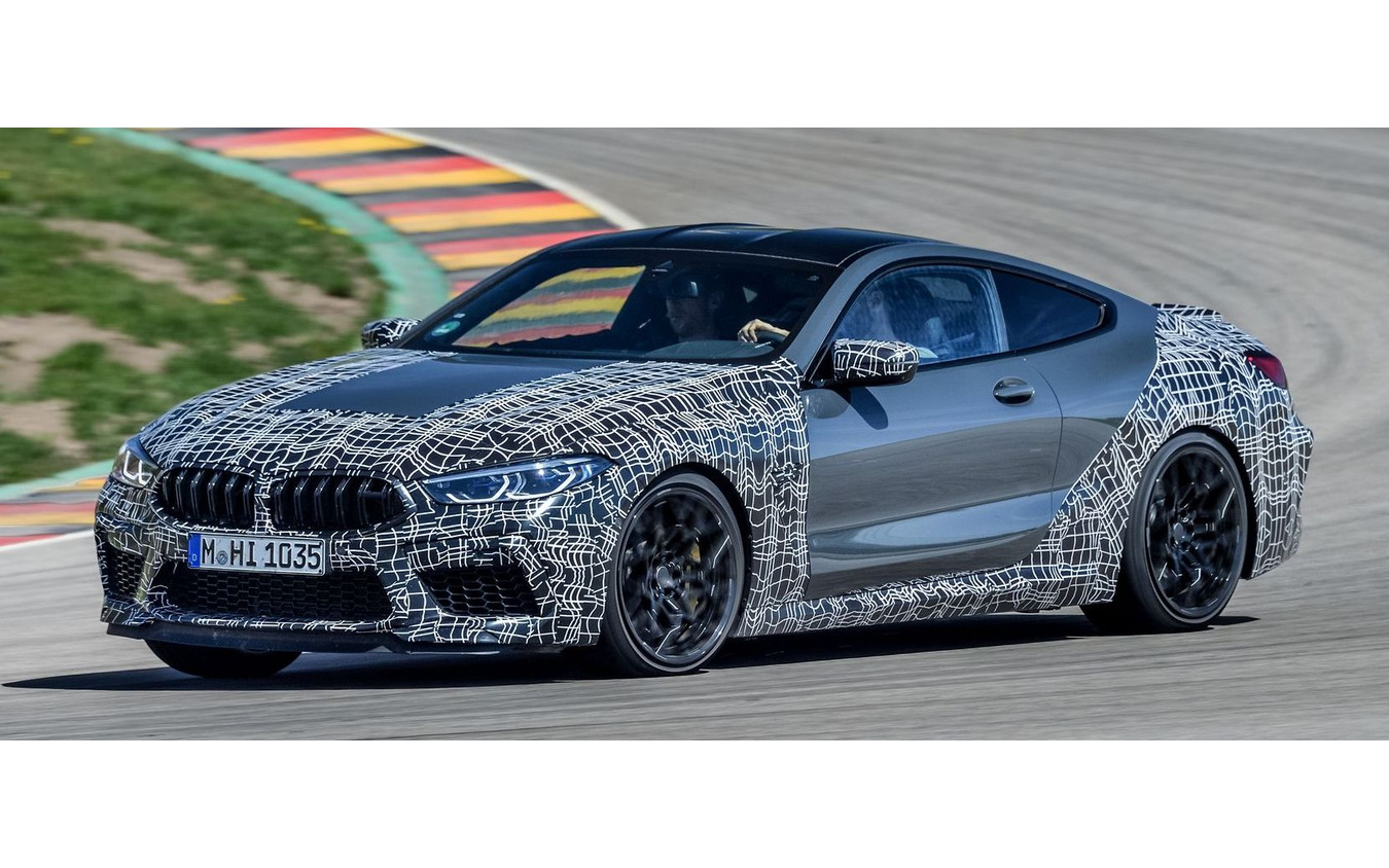 BMW M8 クーペ 新型の開発プロトタイプ