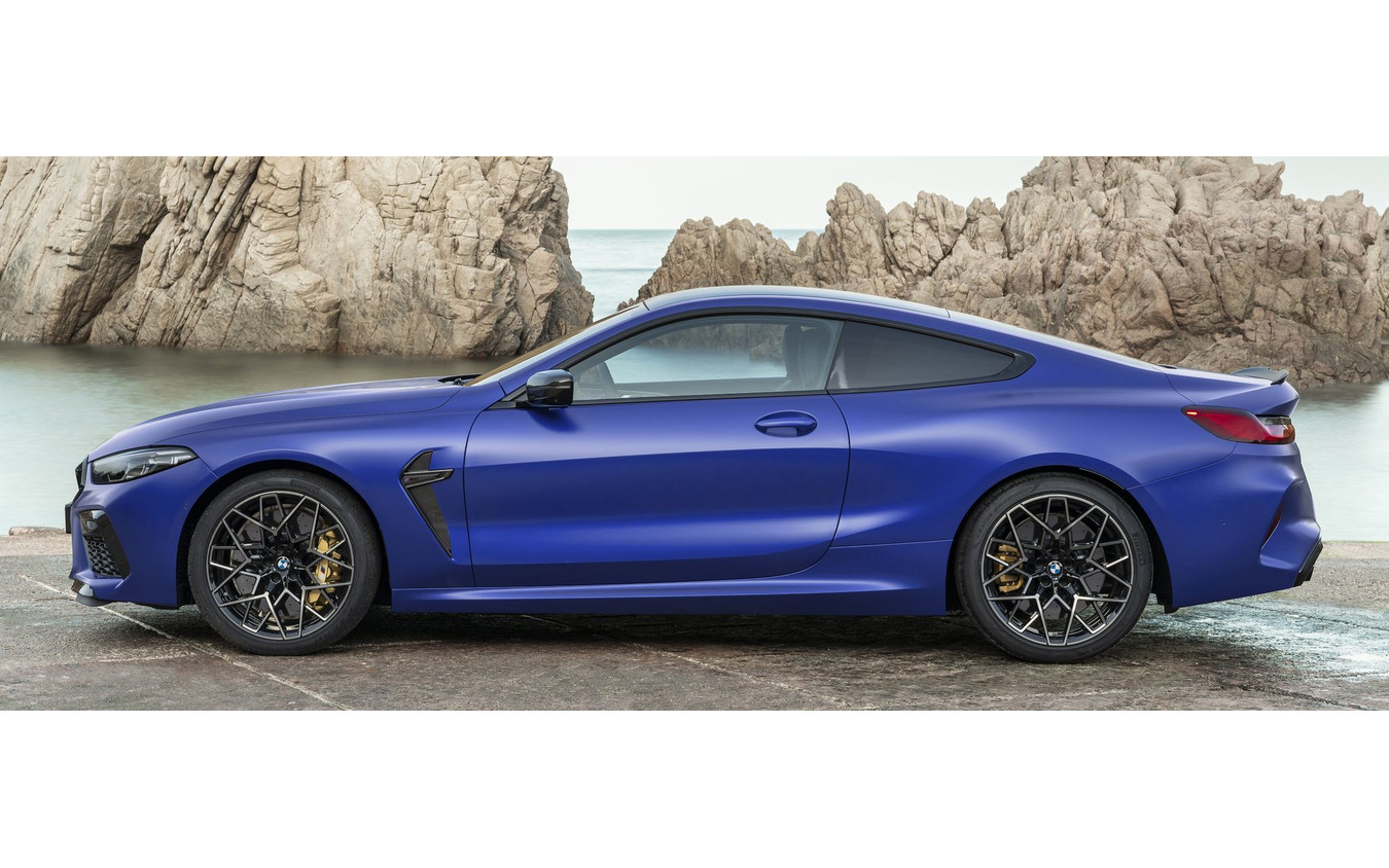 BMW M8 クーペ 新型