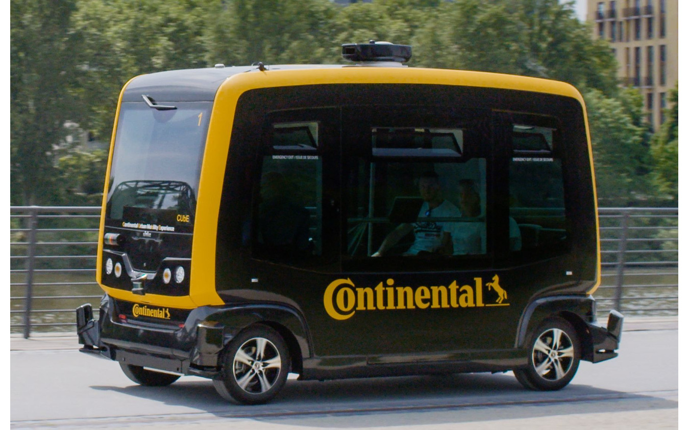 コンチネンタルの無人の自動運転車「ロボタクシー」のテスト車両