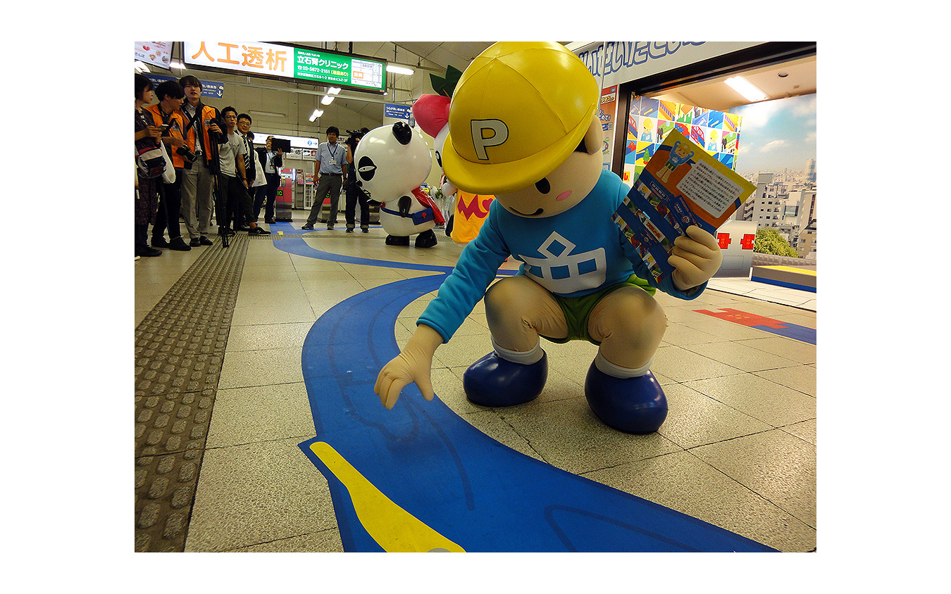 京成立石駅に出現した「けいせいたていしプラレール駅」