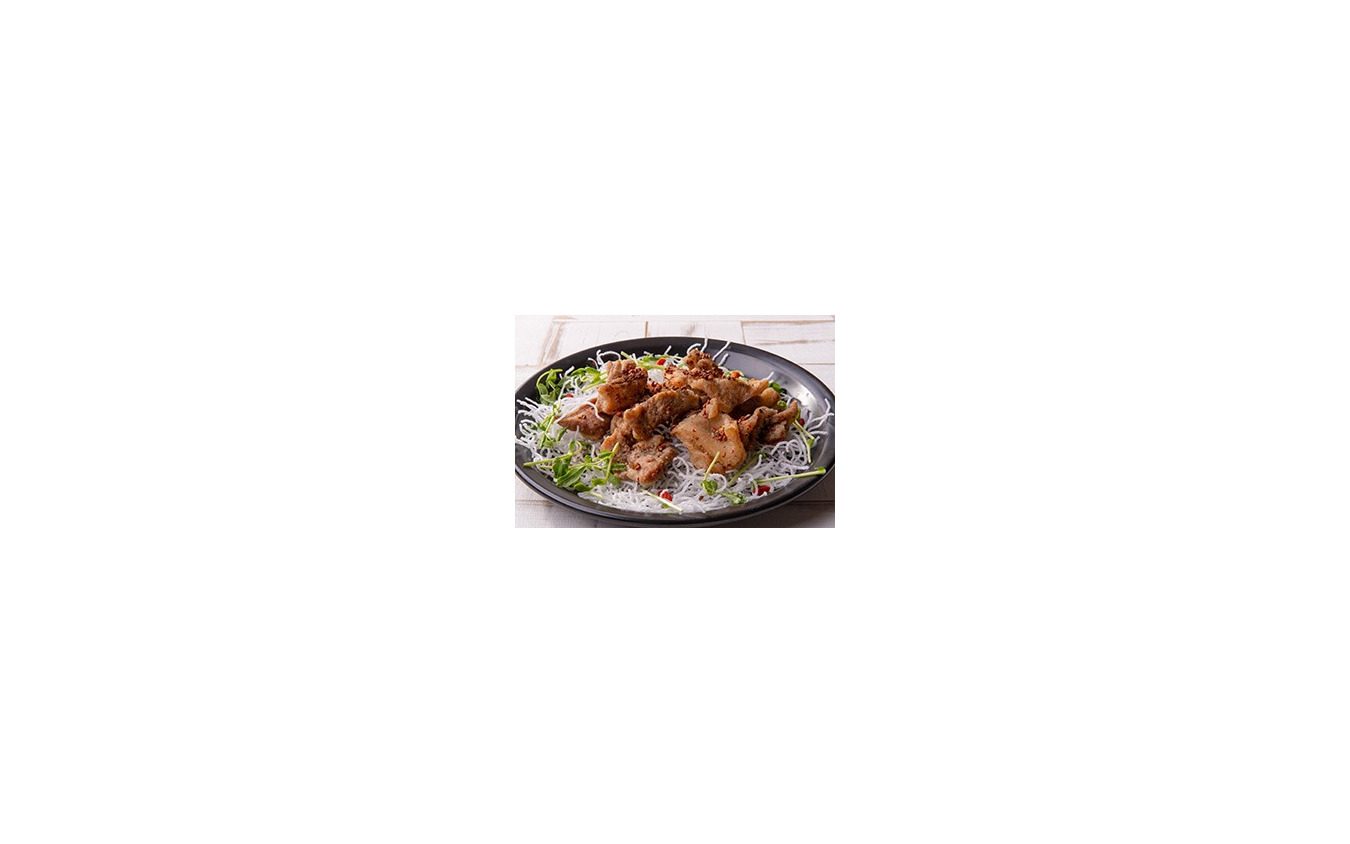 椒塩炸排骨(豚スペアリブのスパイシー炒め)