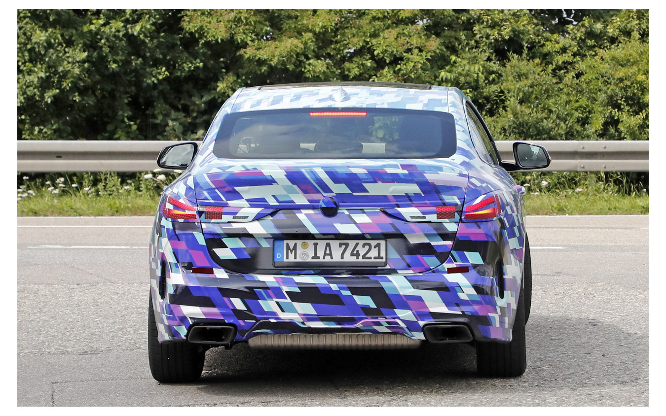 BMW 2シリーズグランクーペ プロトタイプ(スクープ写真)