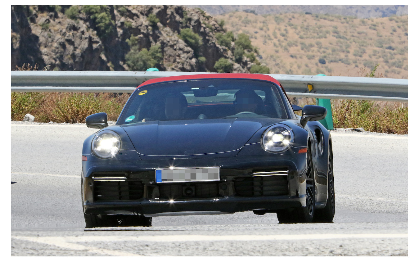 ポルシェ 911ターボ カブリオレ 新型プロトタイプ（スクープ写真）