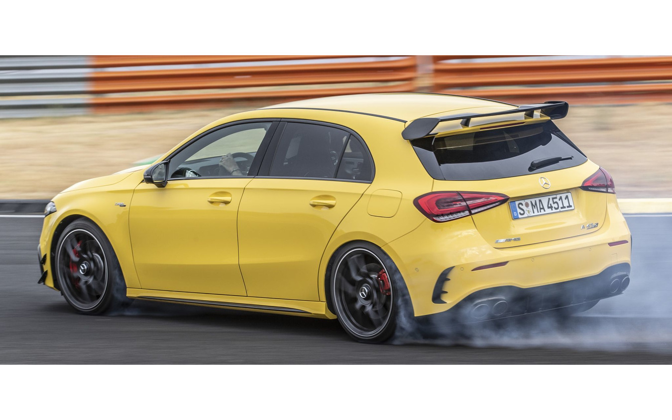 メルセデスAMG A45 S 4MATIC+ 新型