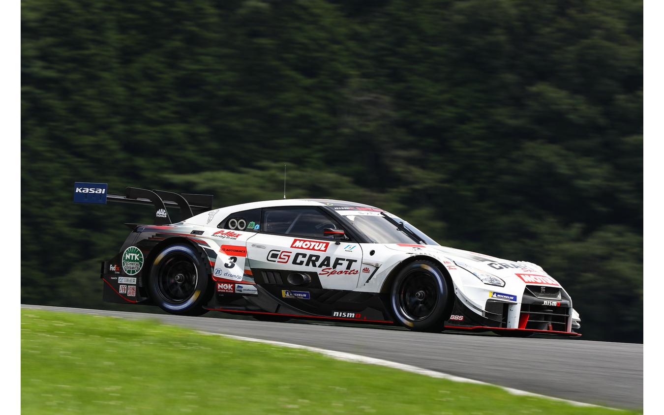 GT500クラス予選2位の#3 GT-R。