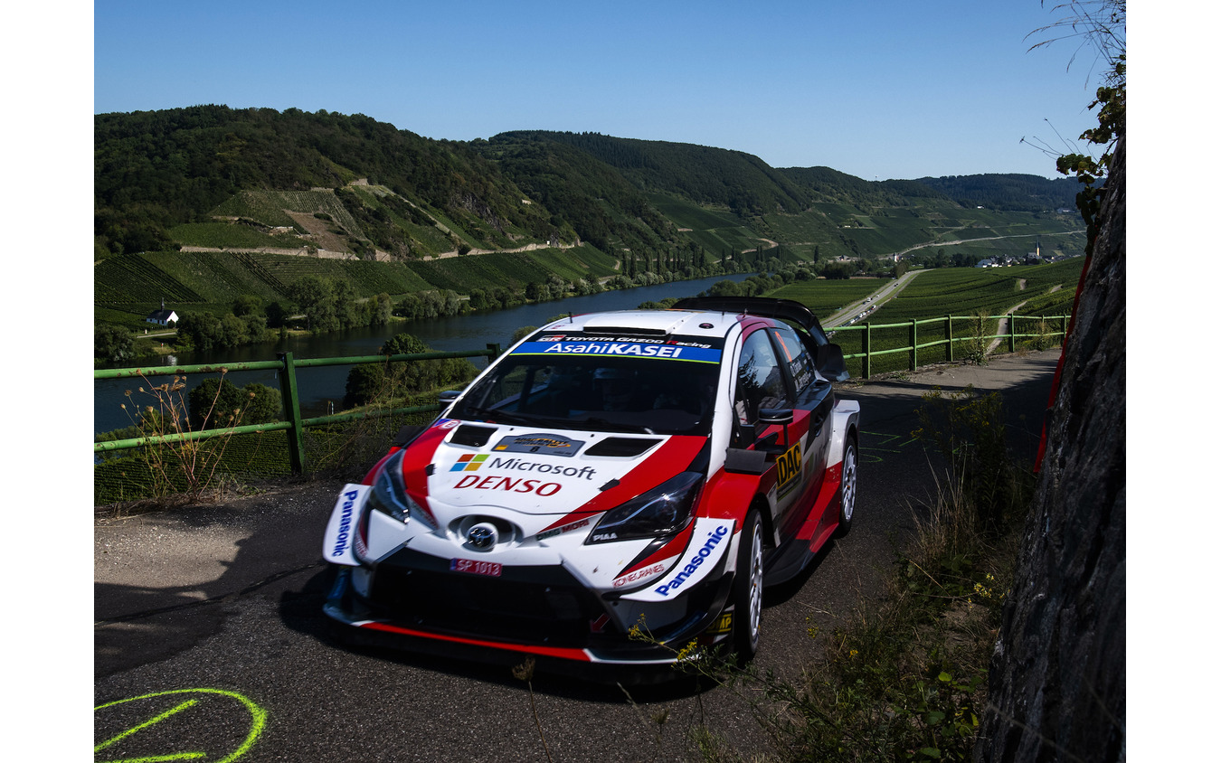 優勝した#8 オット・タナク(トヨタ・ヤリスWRC)。