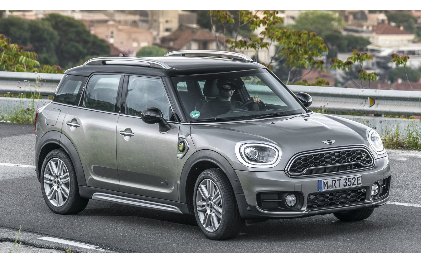 MINI カントリーマン(クロスオーバー)のPHVの改良モデル