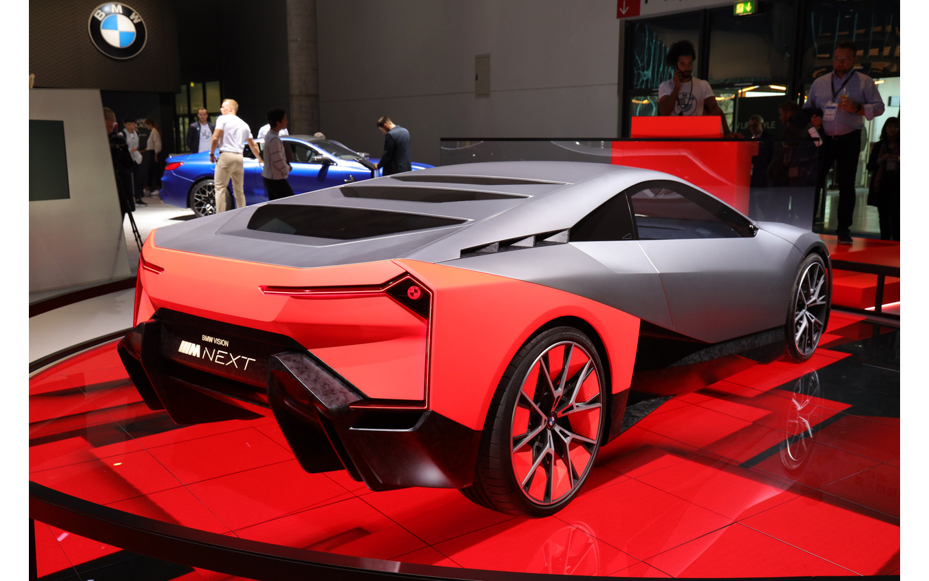 BMW Vision M NEXT(フランクフルトモーターショー2019)