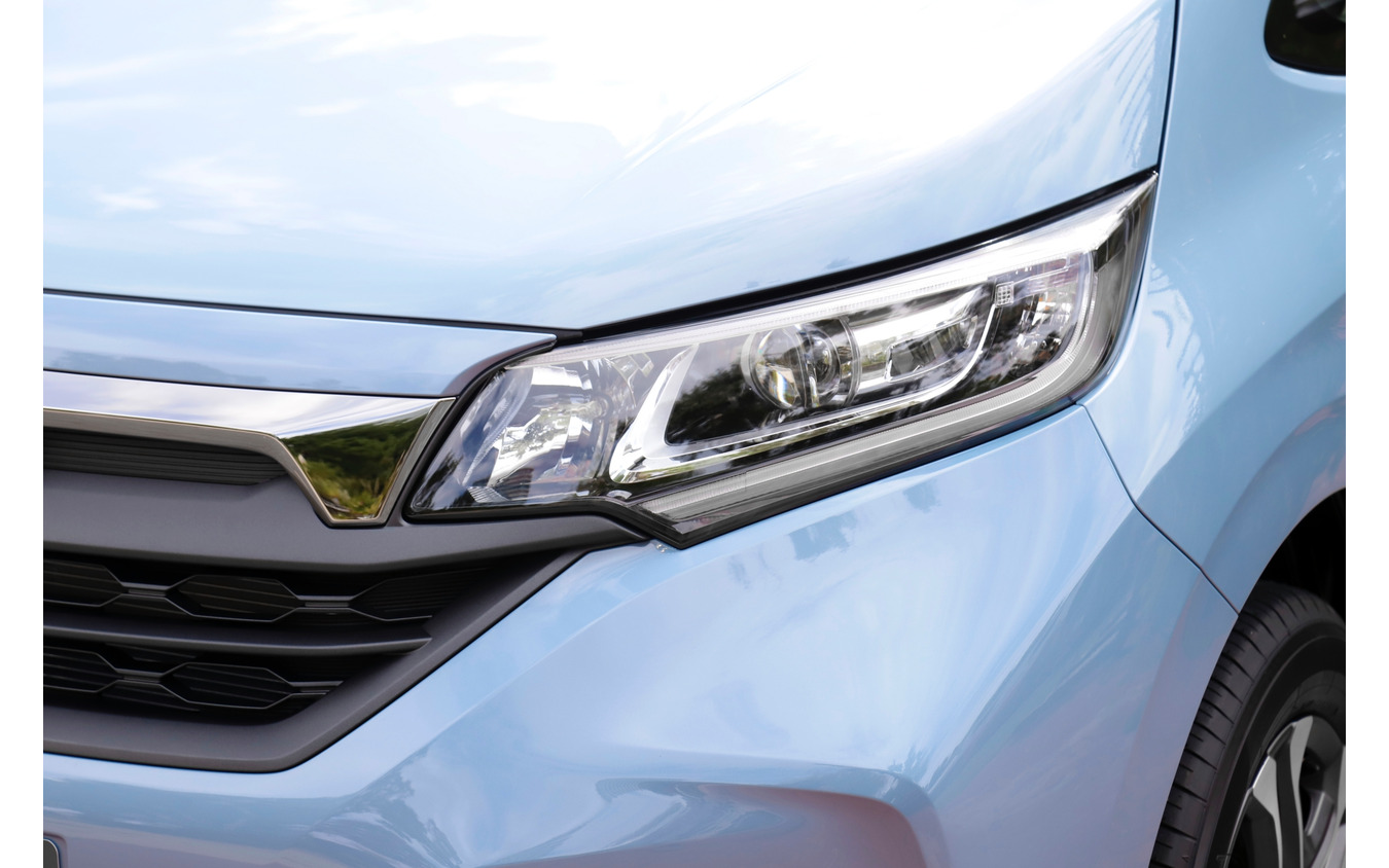 ホンダ・フリード改良新型、CROSSTAR(クロスター)