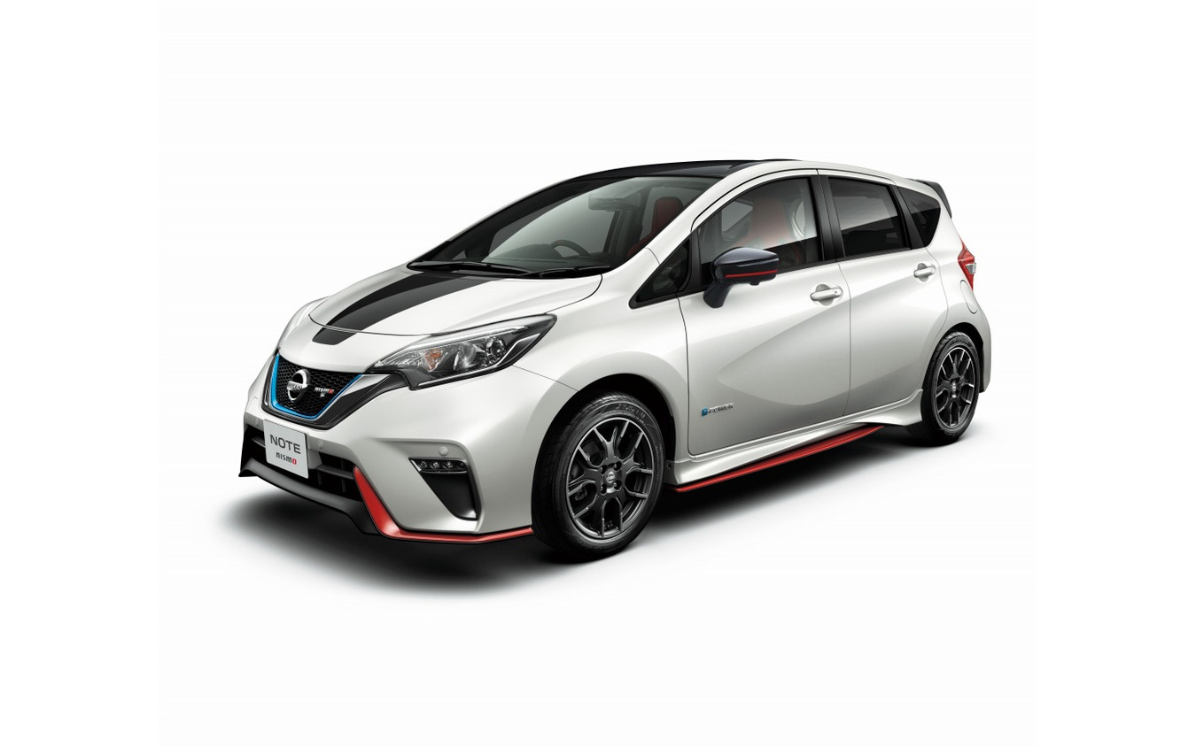 ノート e-POWER NISMO ブラックリミテッド