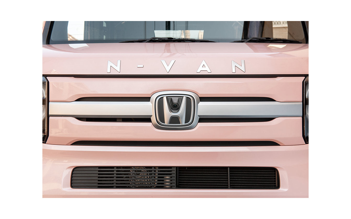 データシステム N Van 用エンブレムフロントカメラキット発売 レスポンス Response Jp データシステム N Van 用エンブレムフロントカメラキット発売 レスポンス Response Jp