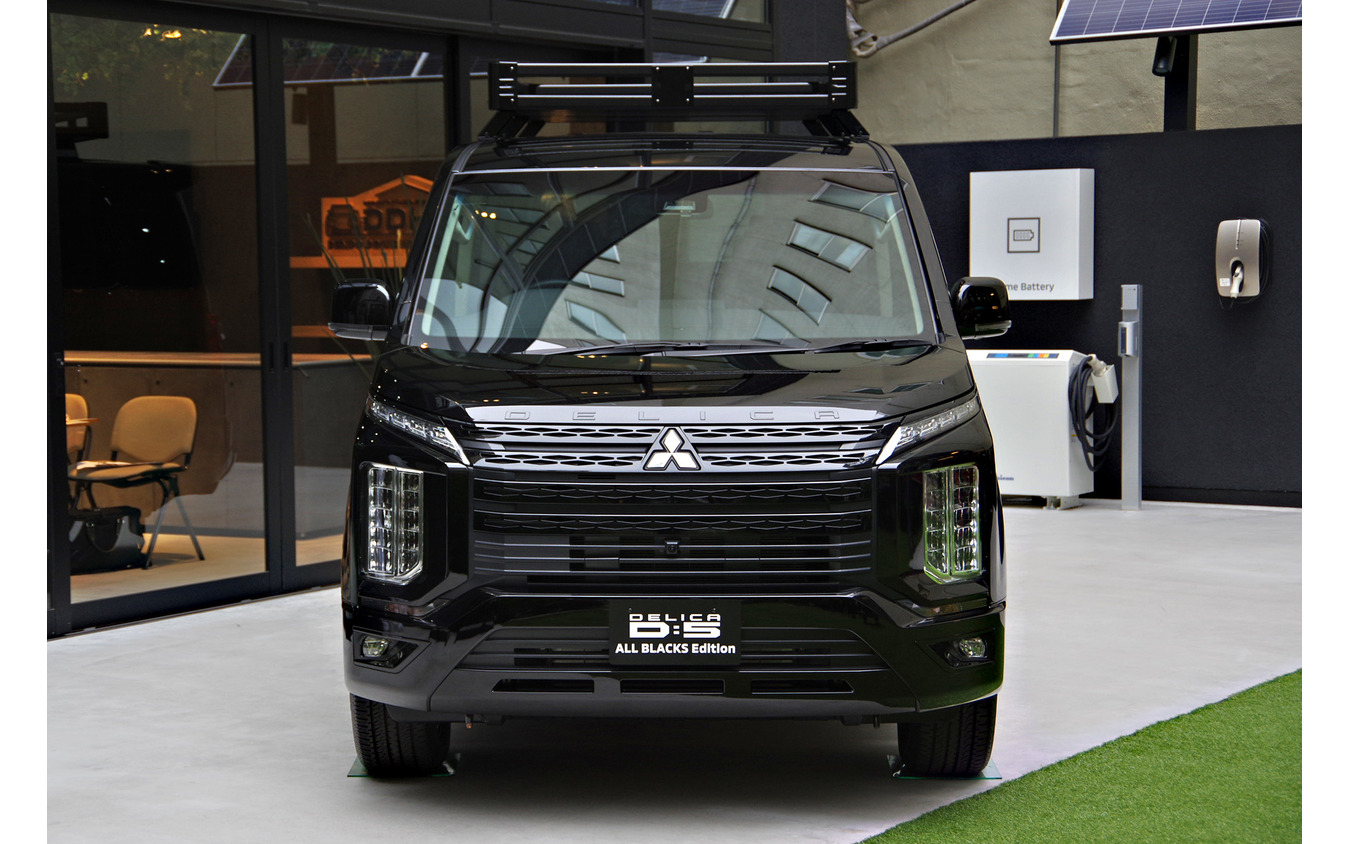 デリカD:5 ALL BLACKS Edition+ALL BLACKS Complete Package