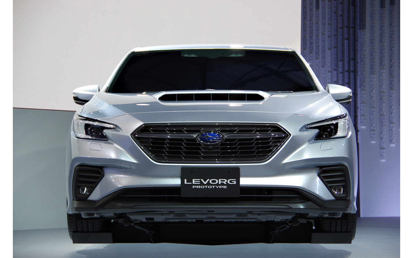 スバル・レヴォーグ新型(プロトタイプ)