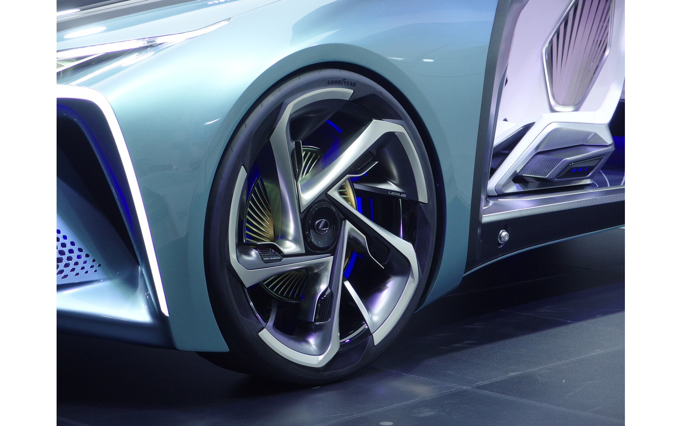 グッドイヤー、レクサスLF-30 Electrified専用タイヤ(東京モーターショー2019)