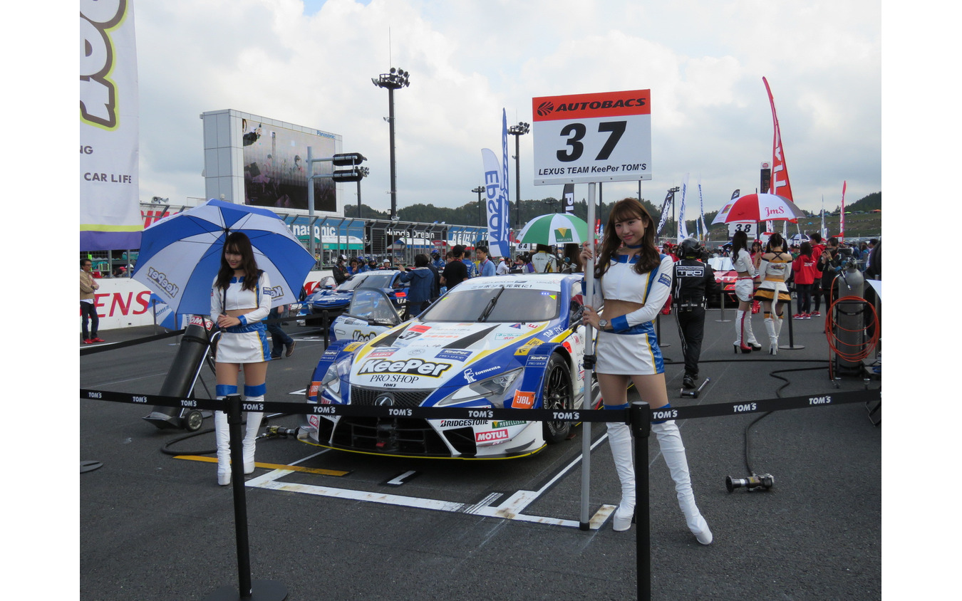 最終戦優勝の#37 LC500。