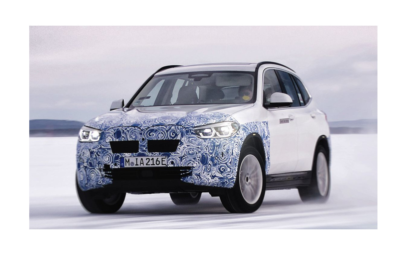 BMW iX3 の開発プロトタイプ車