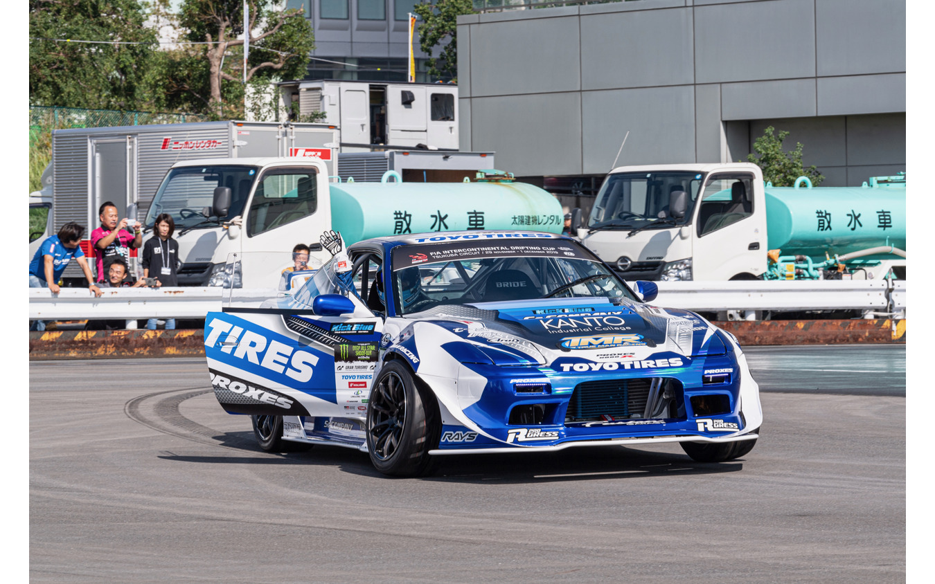 東京オートサロン スピンオフ D1エクストリーム同乗体験