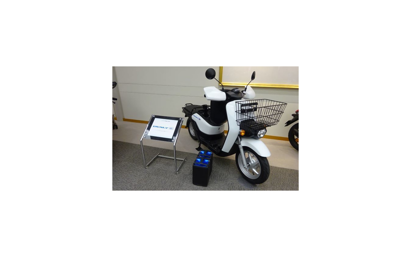 ホンダ 安部二輪事業本部長 地域ニーズ対応の積み重ね 世界生産累計が4億台に到達 レスポンス Response Jp ホンダ 安部二輪事業本部長 地域ニーズ対応の積み重ね 世界生産累計が4億台に到達 レスポンス Response Jp