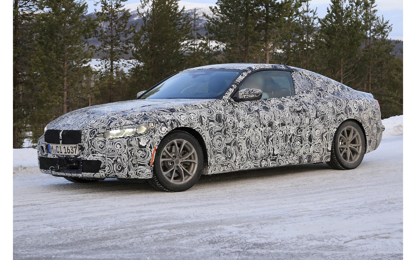 BMW 4シリーズクーペ 新型プロトタイプ(スクープ写真)
