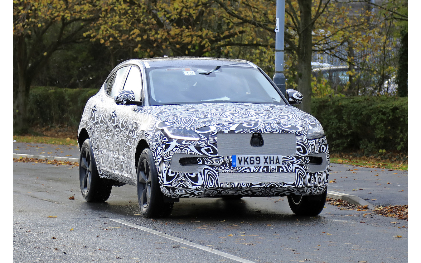 ジャガー E-PACE 改良新型プロトタイプ スクープ写真