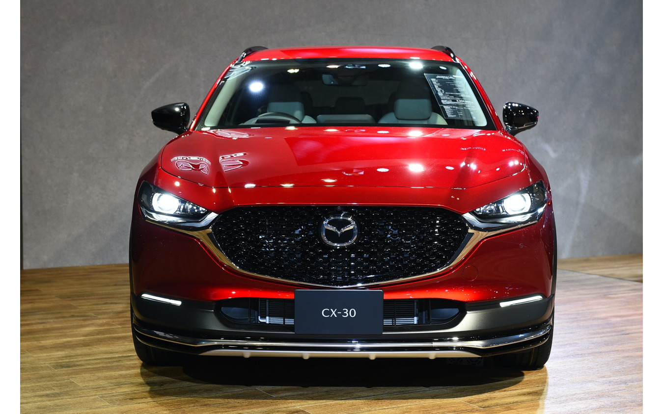 マツダCX-30シグネチャースタイル(東京オートサロン2020)