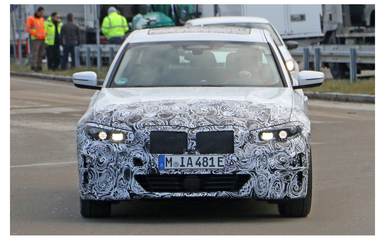 BMW 3シリーズセダンEV 開発車両(スクープ写真)