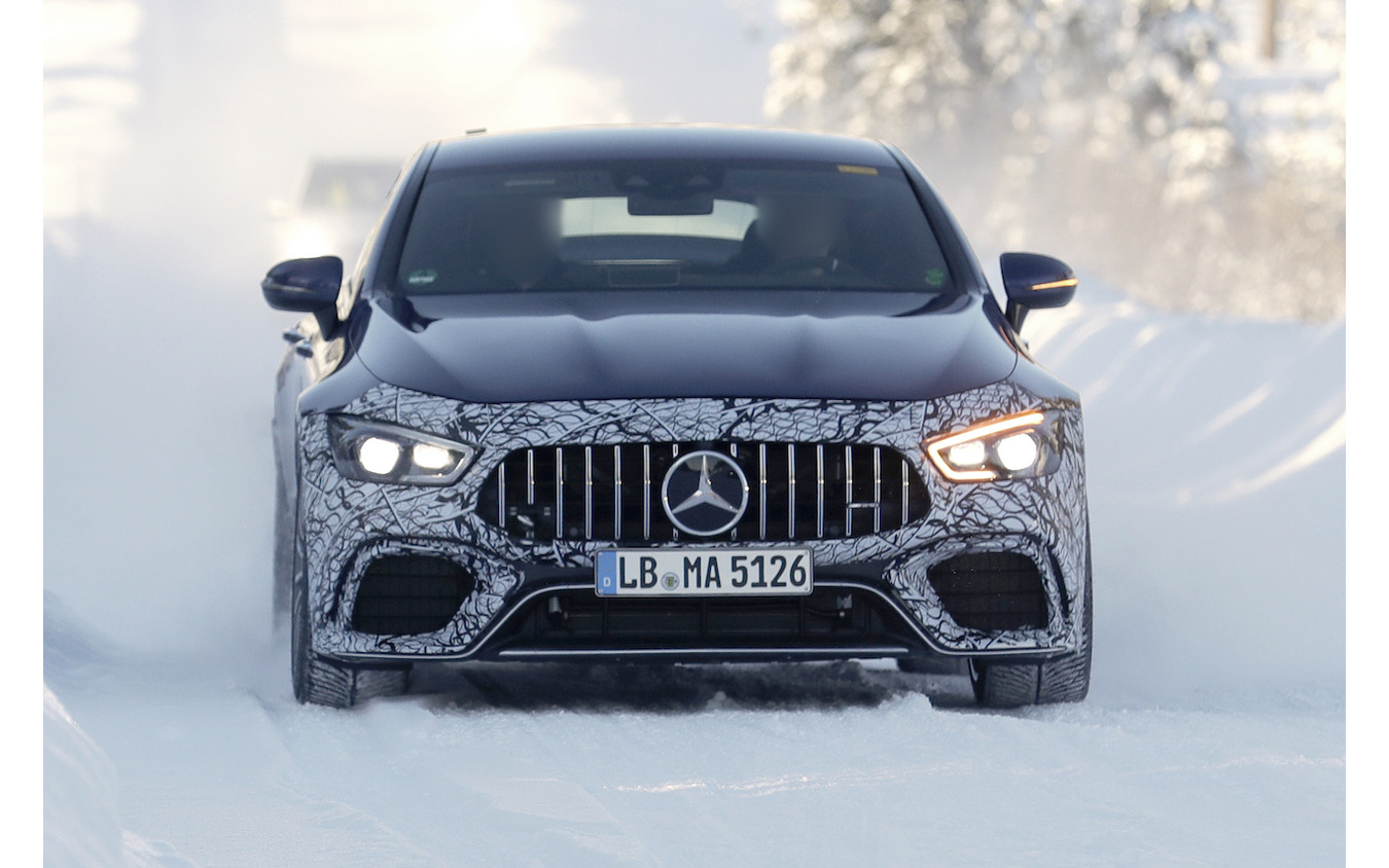 メルセデス AMG GT73 市販型プロトタイプ(スクープ写真)