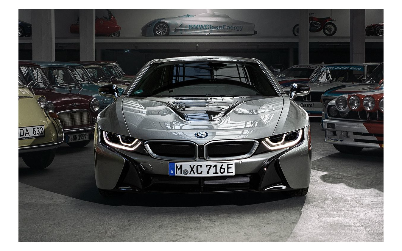 BMW i8