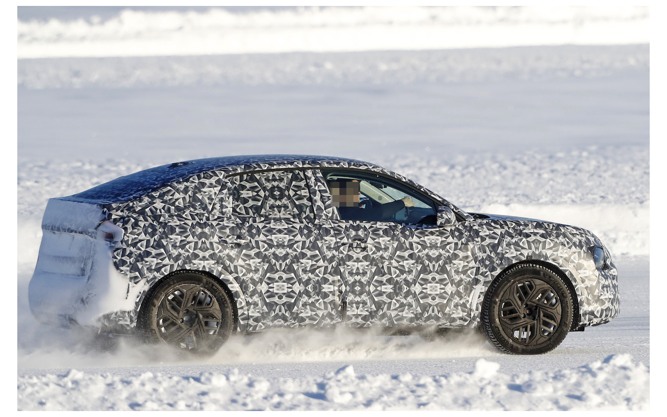 シトロエン C4 カクタス 後継モデル 開発車両(スクープ写真)