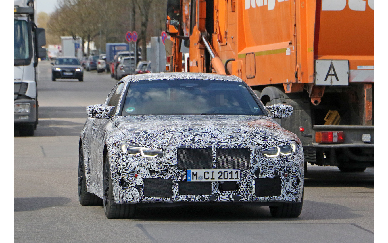 BMW M4 新型プロトタイプ(スクープ写真)