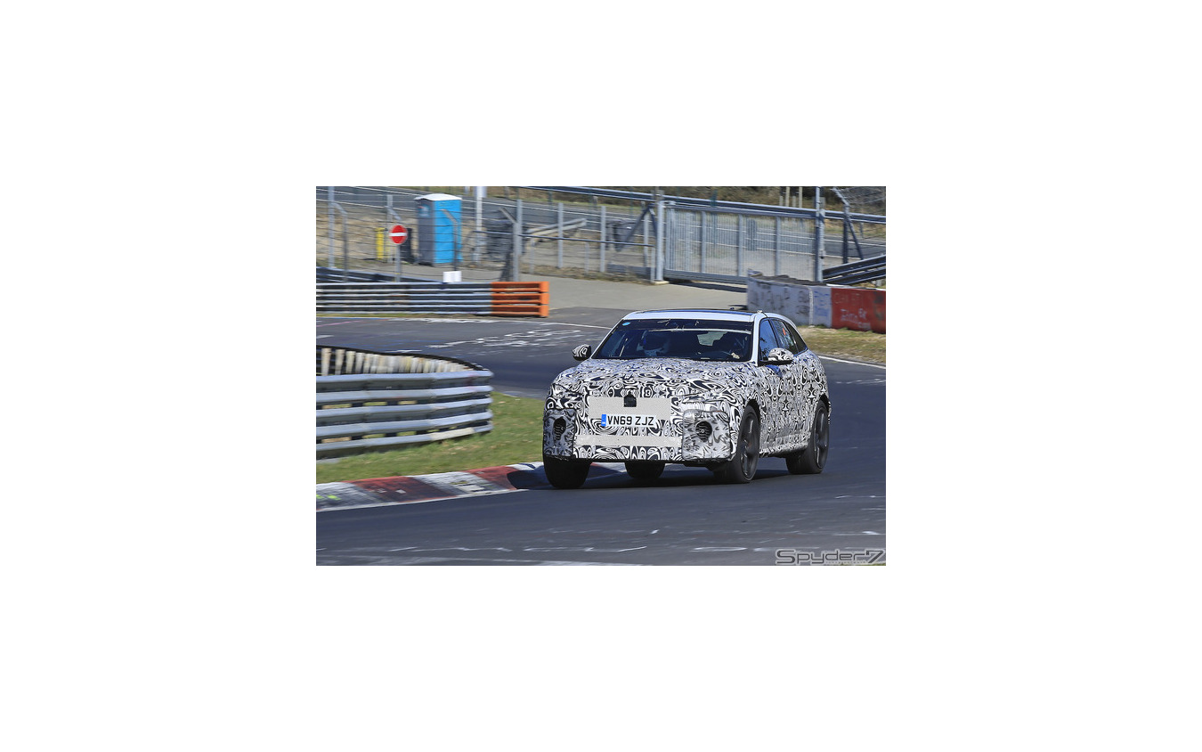 ジャガー F-PACE SVR 改良新型 プロトタイプ スクープ写真