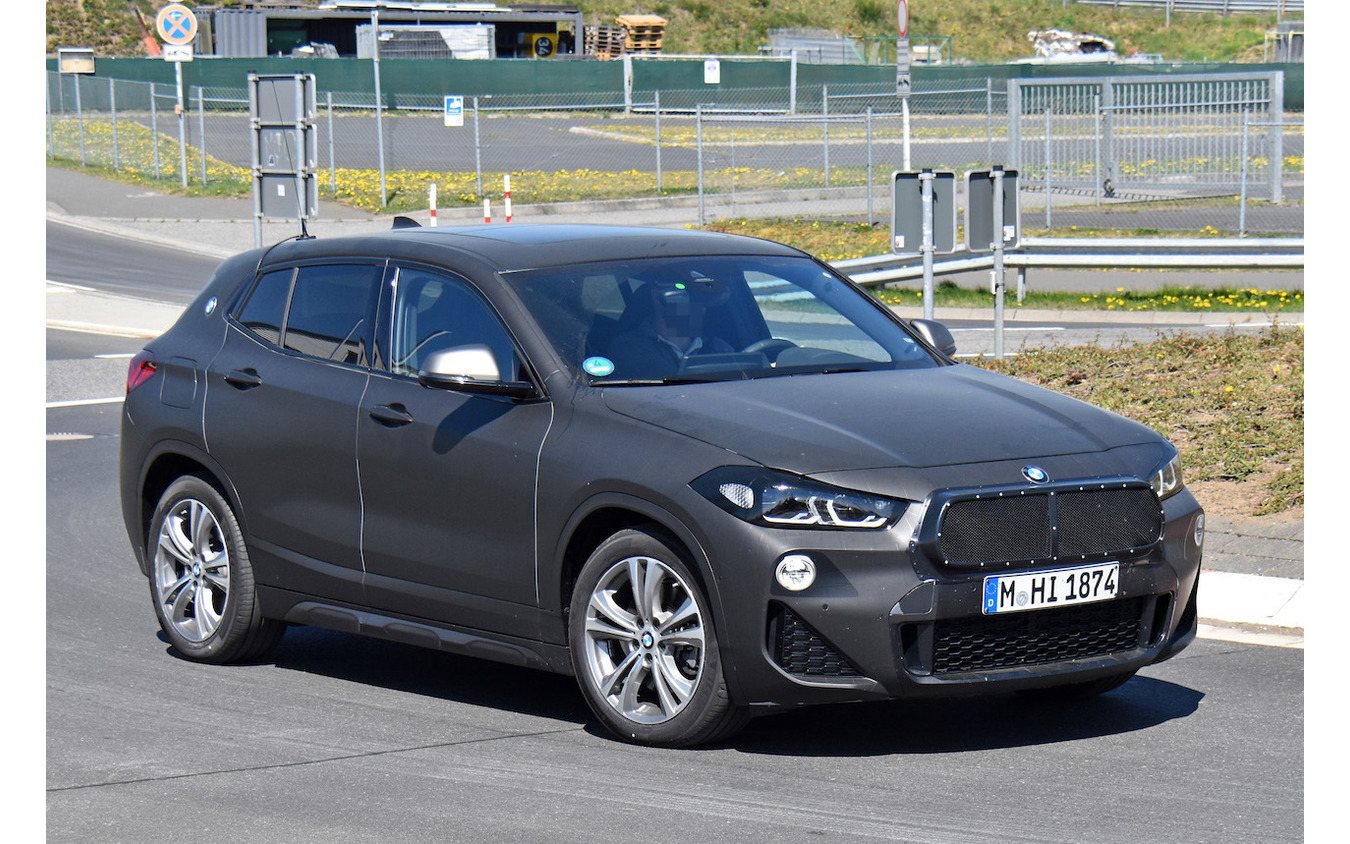 BMW X2 改良新型プロトタイプ(スクープ写真)