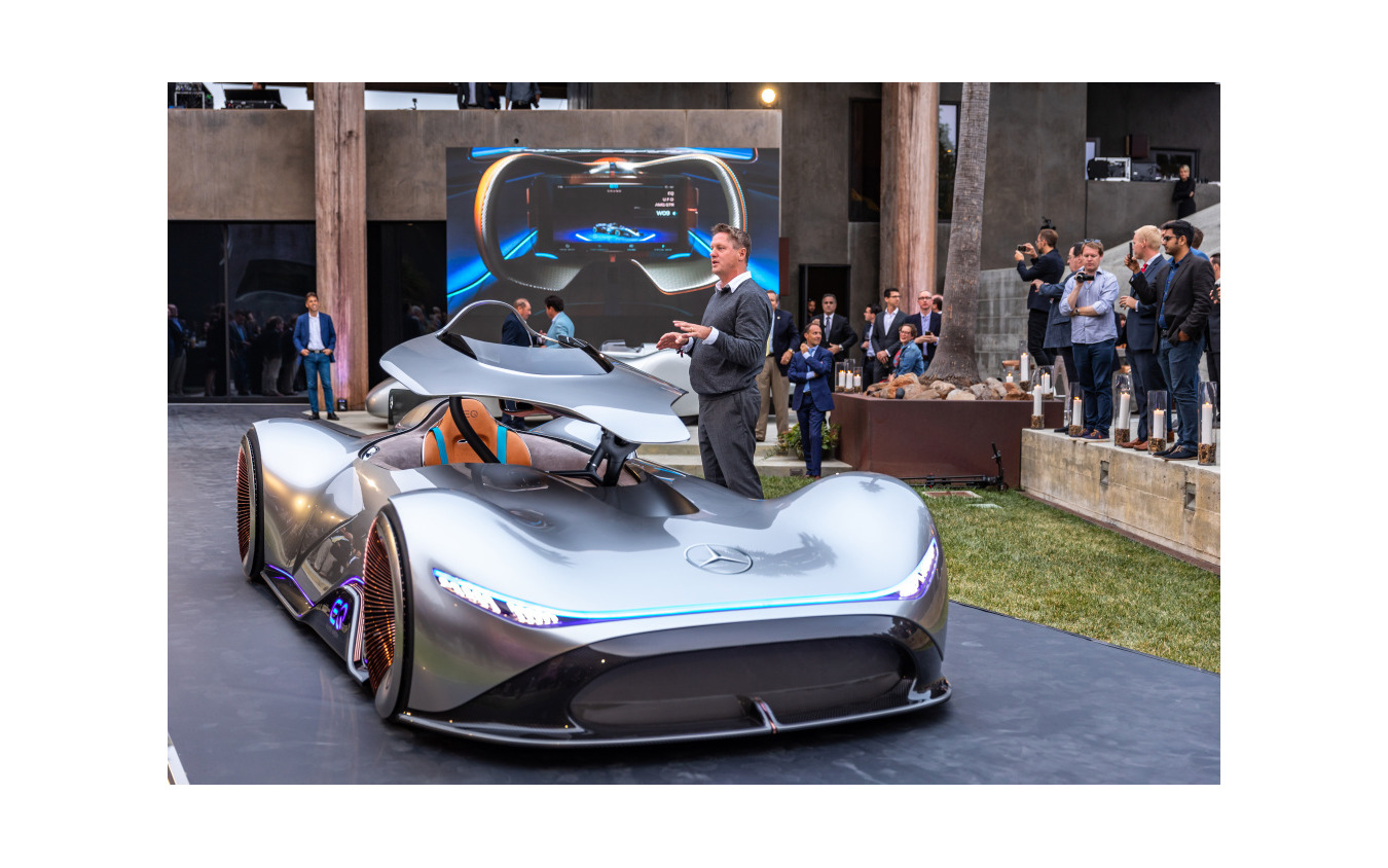ペブルビーチ2018で発表されたメルセデスベンツのコンセプトカー、ビジョンEQシルバーアロー。