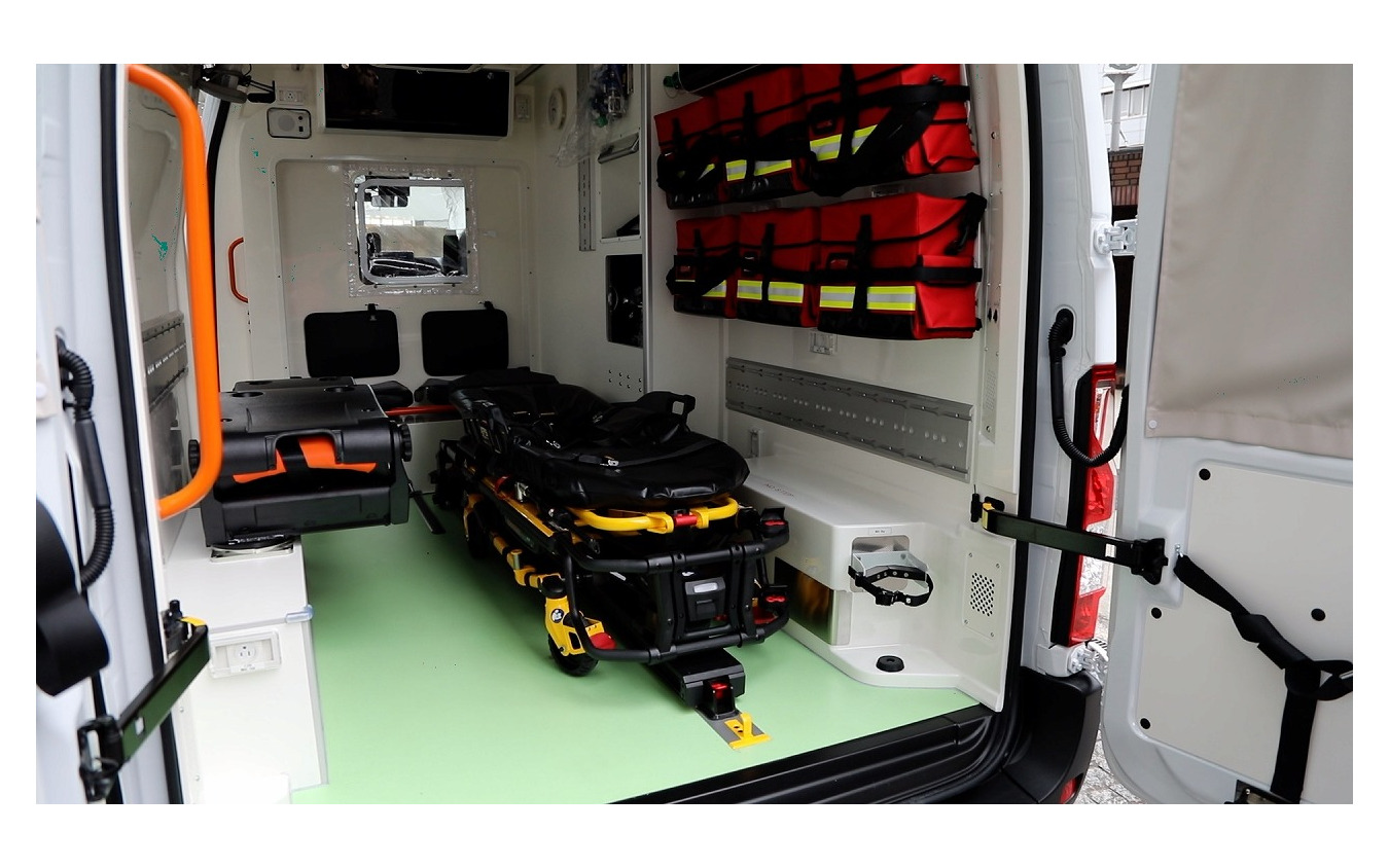 東京消防庁池袋消防署へ納車した日本初のゼロ・エミッション（EV）救急車