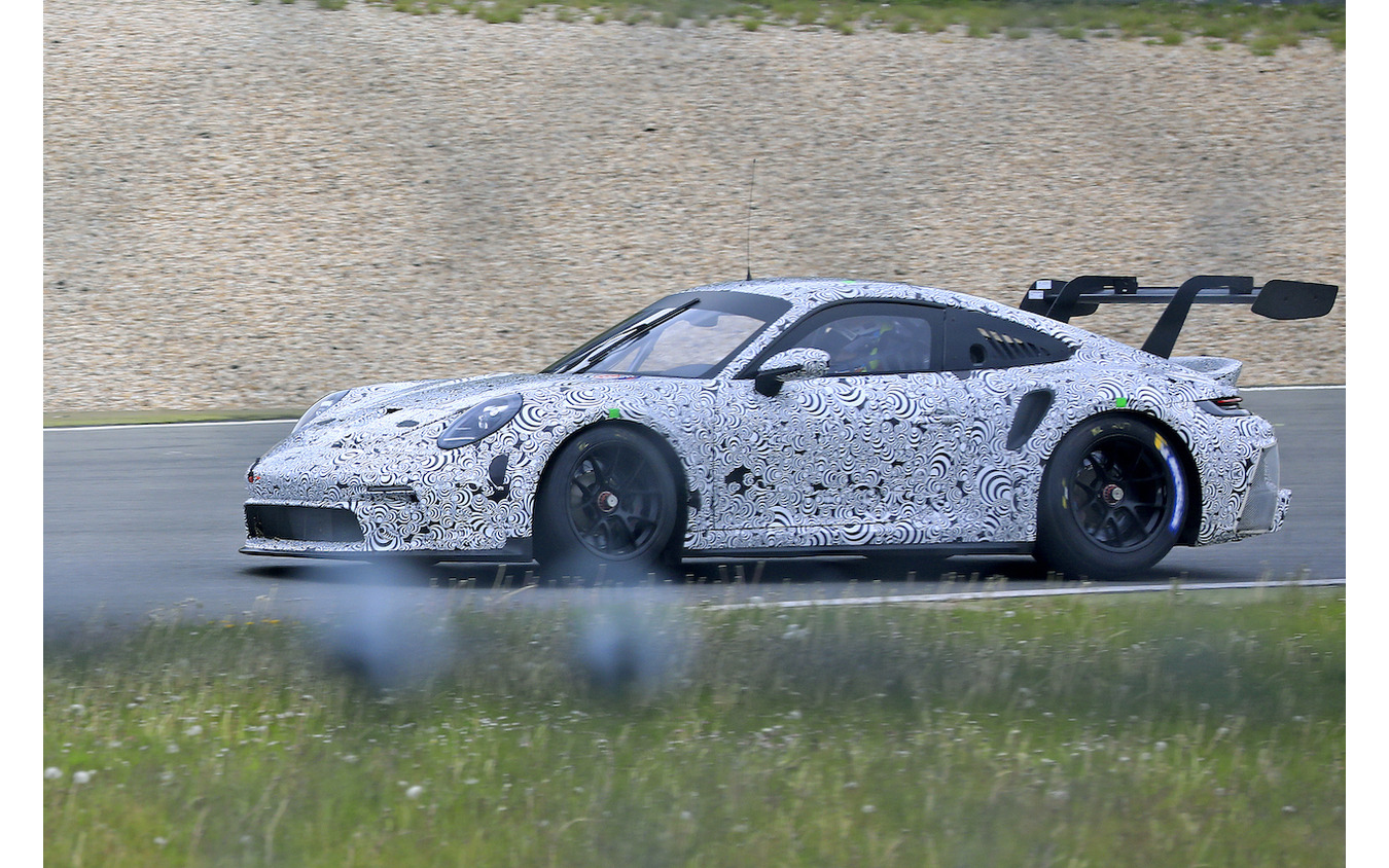 ポルシェ 911 GT3 R 新型プロトタイプ(スクープ写真)