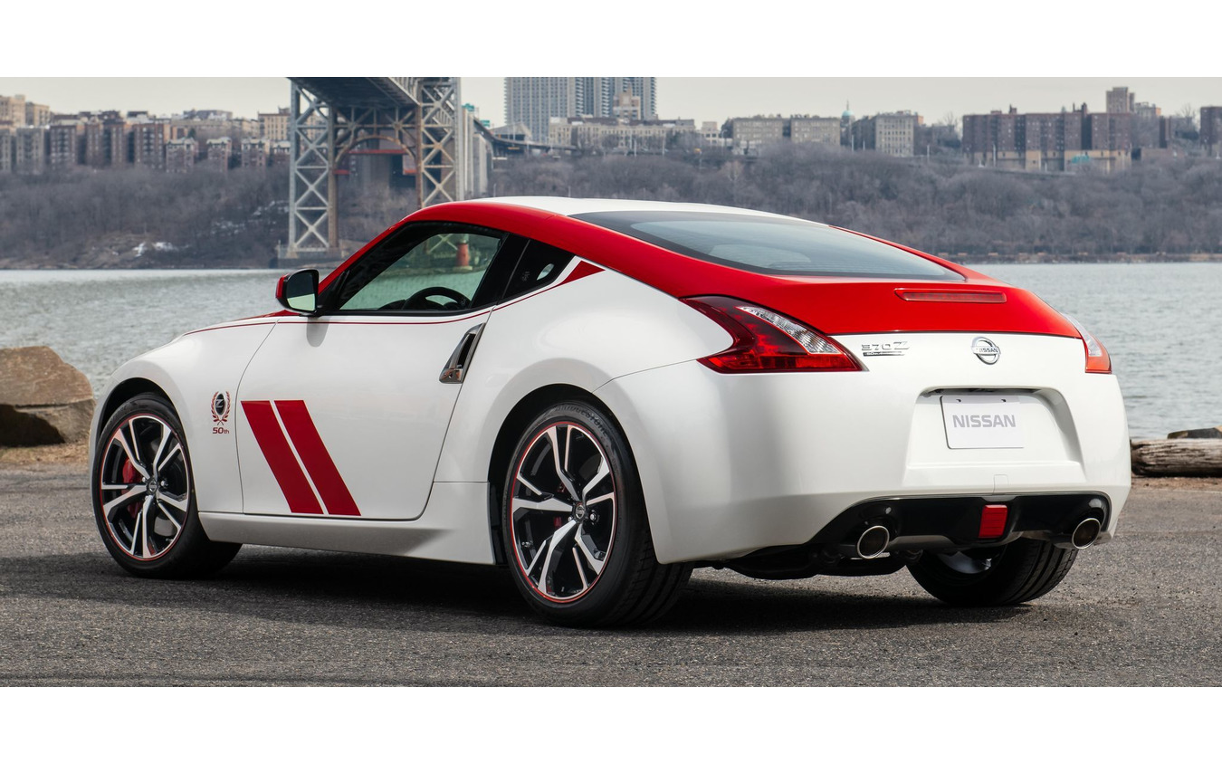 現行日産 370Z（フェアレディZ）